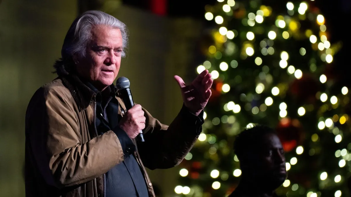 Steve Bannon: „Vagy van országod, vagy nincs országod”