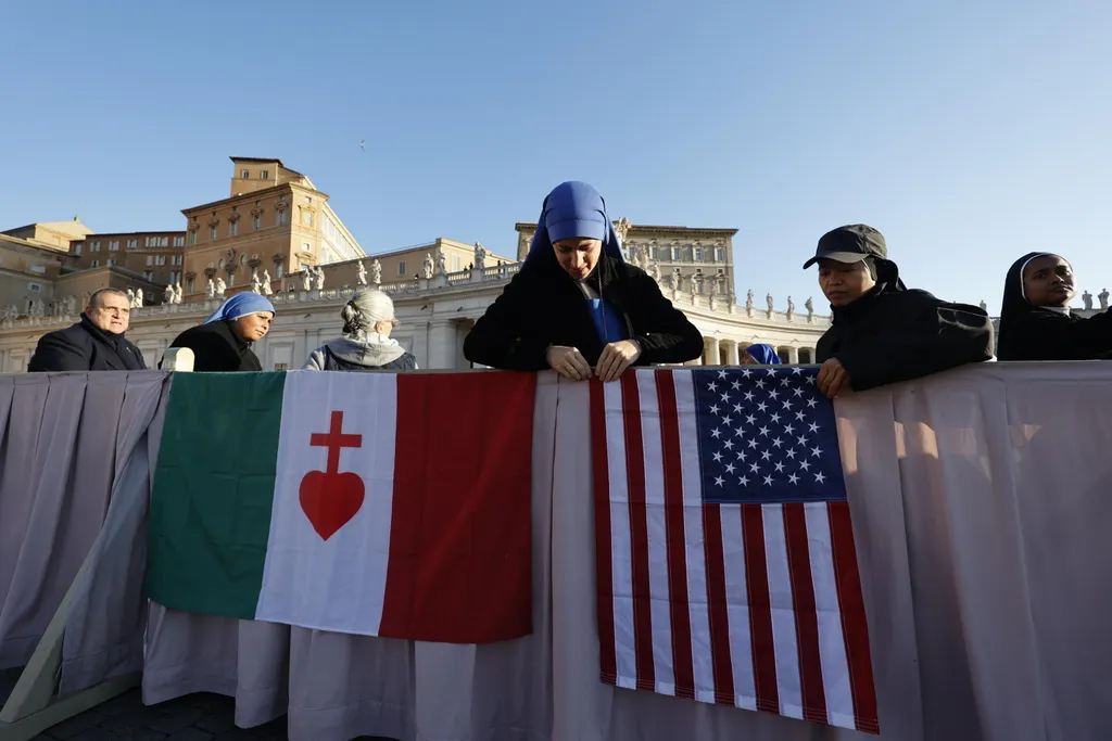 XIV. Leó pápa megkezdi péteri szolgálatát, XIV.Leópápa, 2025.05.18.