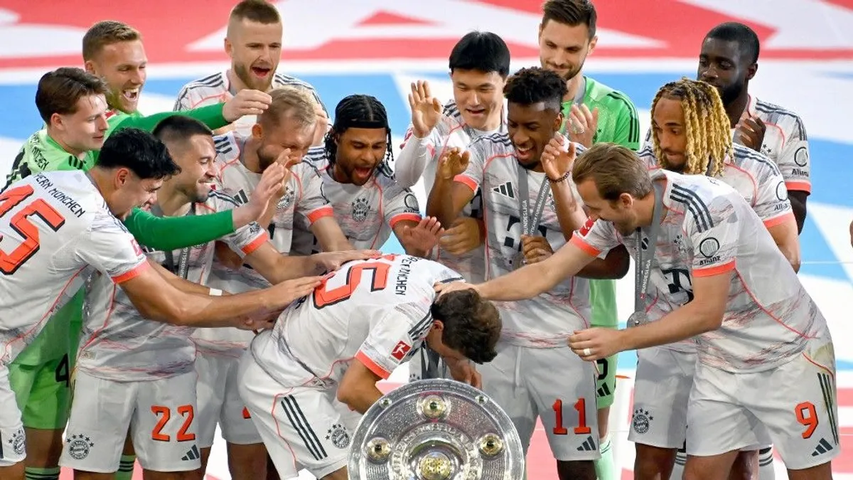 Érik a botrány: megszegték a tilalmat, Ibizán buliztak a Bayern focistái