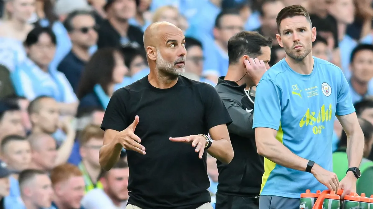 Pep Guardiola kisebb keretet akar a Citynél – távozással fenyeget