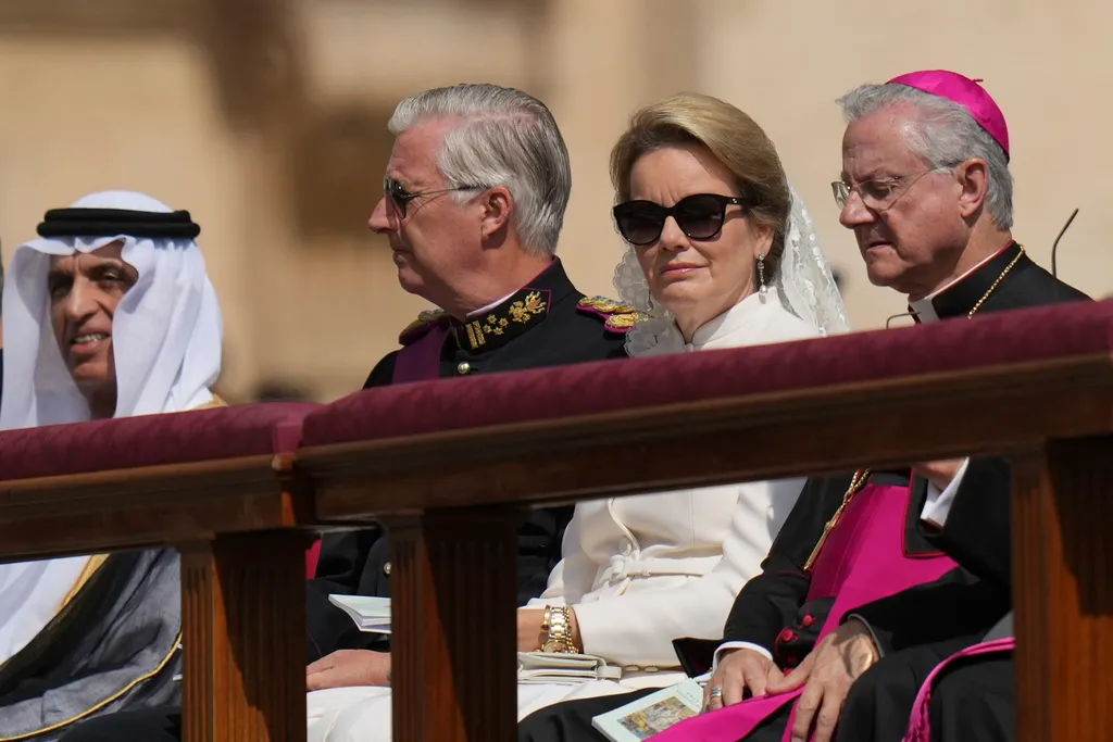 XIV. Leó pápa megkezdi péteri szolgálatát, XIV.Leópápa, 2025.05.18.