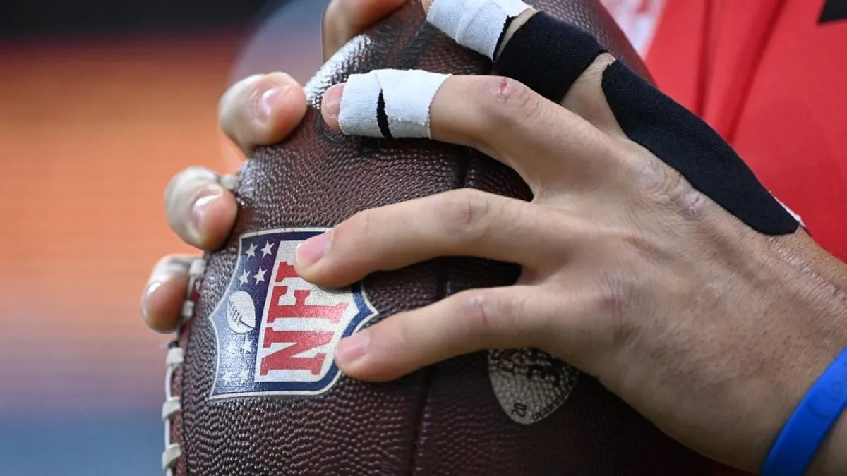 Megölte, aztán felgyújtotta barátnőjét a korábbi NFL-játékos