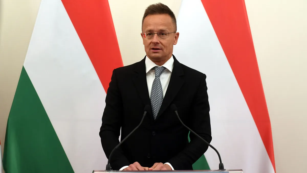 Szijjártó Péter: Magyarország és Szlovákia együtt harcol a brüsszeli javaslat ellen
