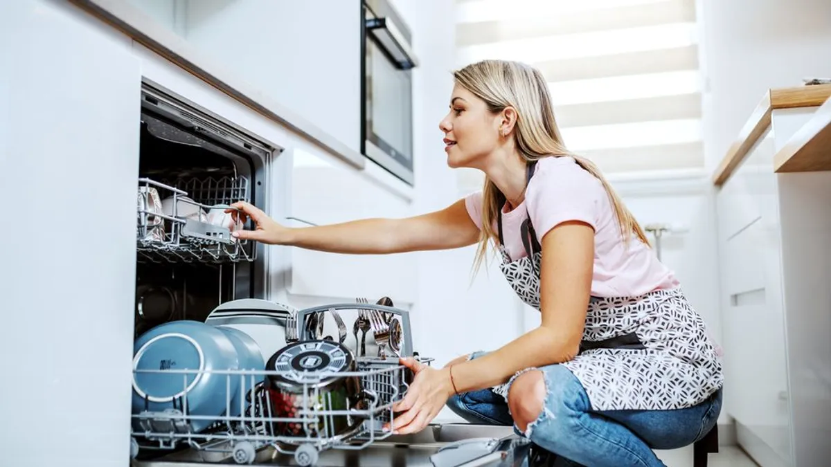 Ha nem így pakolod a mosogatógépet, időt és energiát pazarolsz