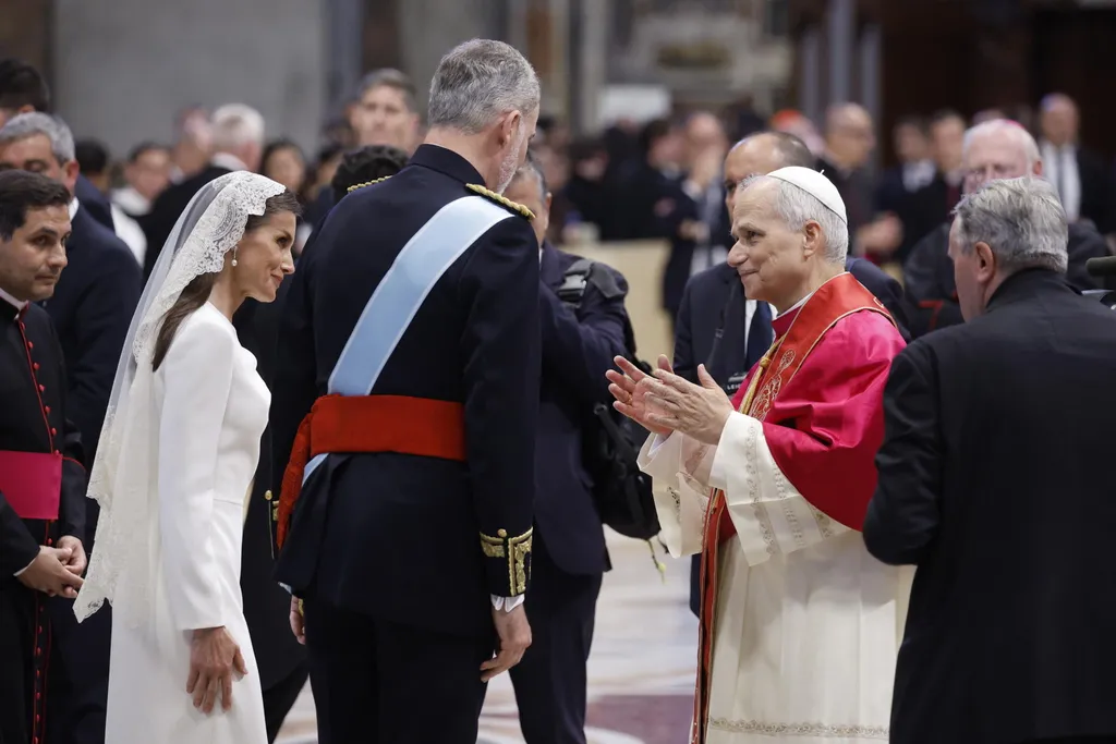 XIV. Leó pápa megkezdi péteri szolgálatát, XIV.Leópápa, 2025.05.18.