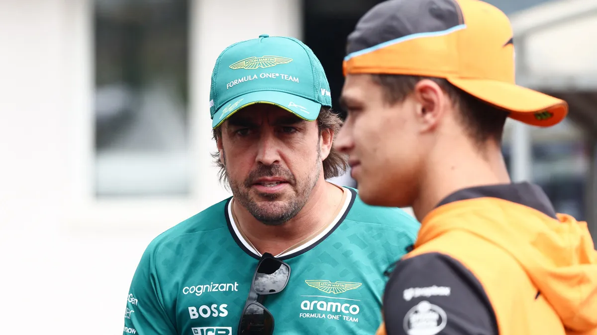 Robbanhat a bomba: Fernando Alonso visszatérhet a McLarenhez