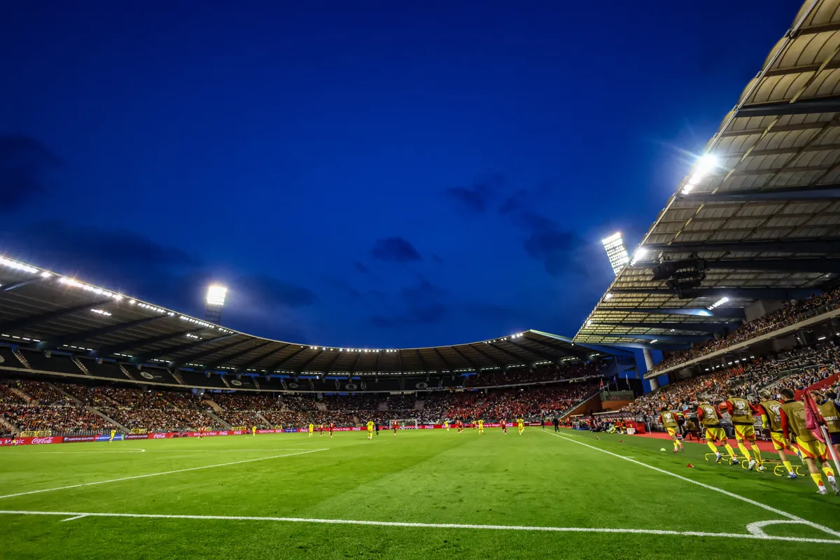 zuhan, lelátó, this picture shows a soccer game between Belgian national team Red Devils and Wales, Monday 09 June 2025 in Bussels, the second (out of 8) qualification games for the World Cup 2026. BELGA PHOTO BRUNO FAHY (Photo by BRUNO FAHY / BELGA MAG / Belga via AFP)