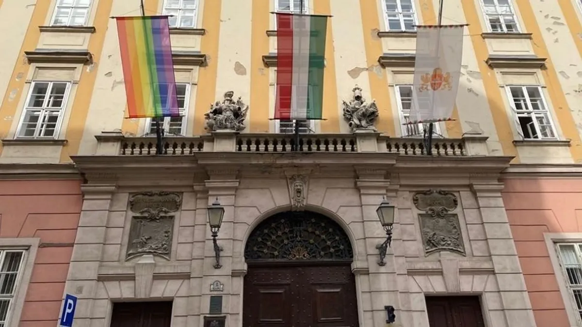 Szentkirályi: Semmi keresnivalója a szivárványos zászlónak a Városházán!