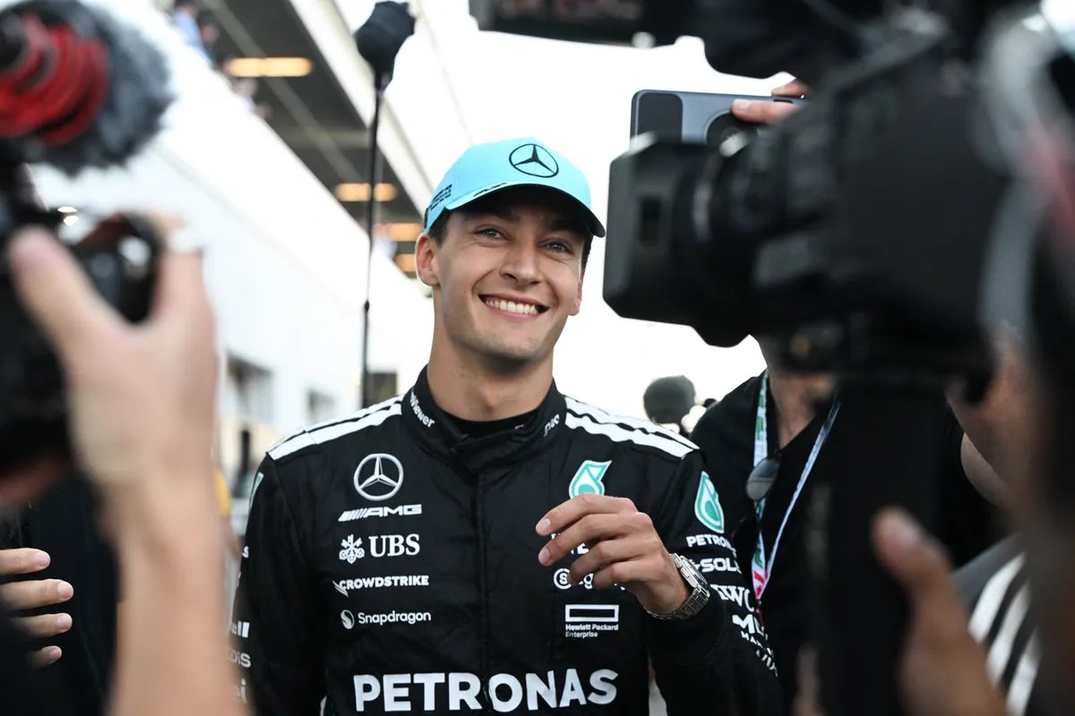 Kanadai Nagydíj, George Russell of Great Britain and Mercedes-AMG Petronas F1 Team leaves after speaking to the media following his win in the Qualifying Round for the Formula 1 Canadian Grand Prix at Circuit Gilles-Villeneuve in Montreal, Quebec, Canada, on June 14, 2025. (Photo by Artur Widak/NurPhoto) (Photo by Artur Widak / NurPhoto via AFP)