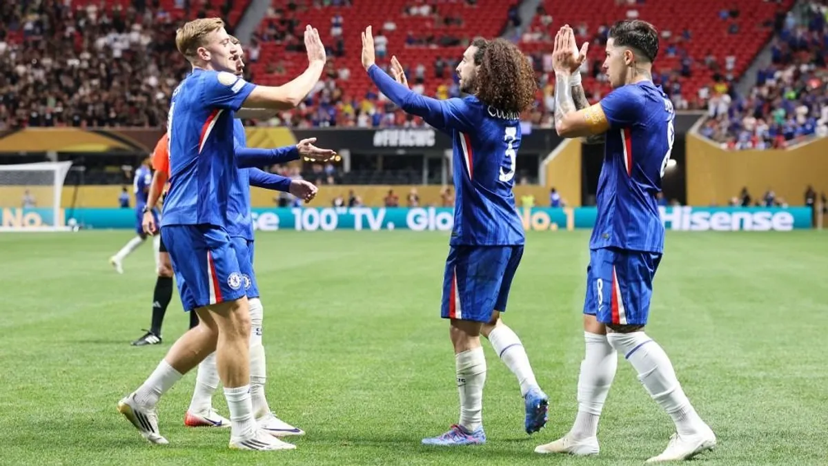 Bemutatkozott a Fradi-edző fia a Chelsea-ben