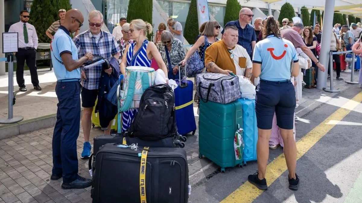 Leszakadt a plafon Európa egyik legforgalmasabb repülőterén