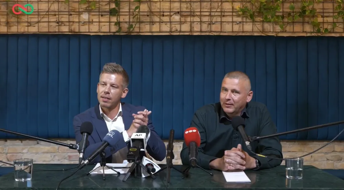 Magyar Péter és Ruszin-Szendi Romulusz közös sajtótájékoztatót tartott
