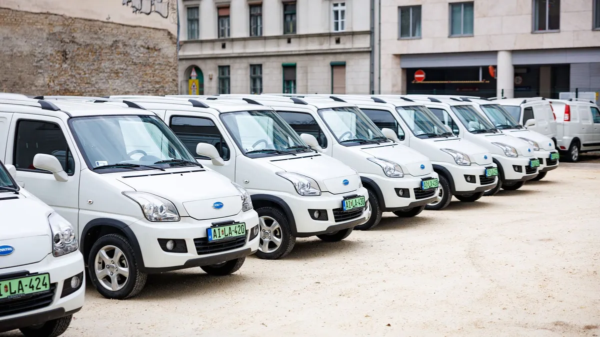 Sorban állnak a cégek a támogatott elektromos autókért, hihetetlenül népszerű a vállalati e-autó program