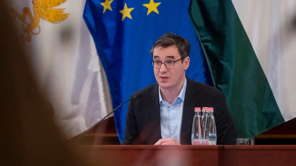 Szentkirályi Alexandra: Karácsony Gergely vett egy szeméttelepet 50 milliárdért, és most panaszkodik