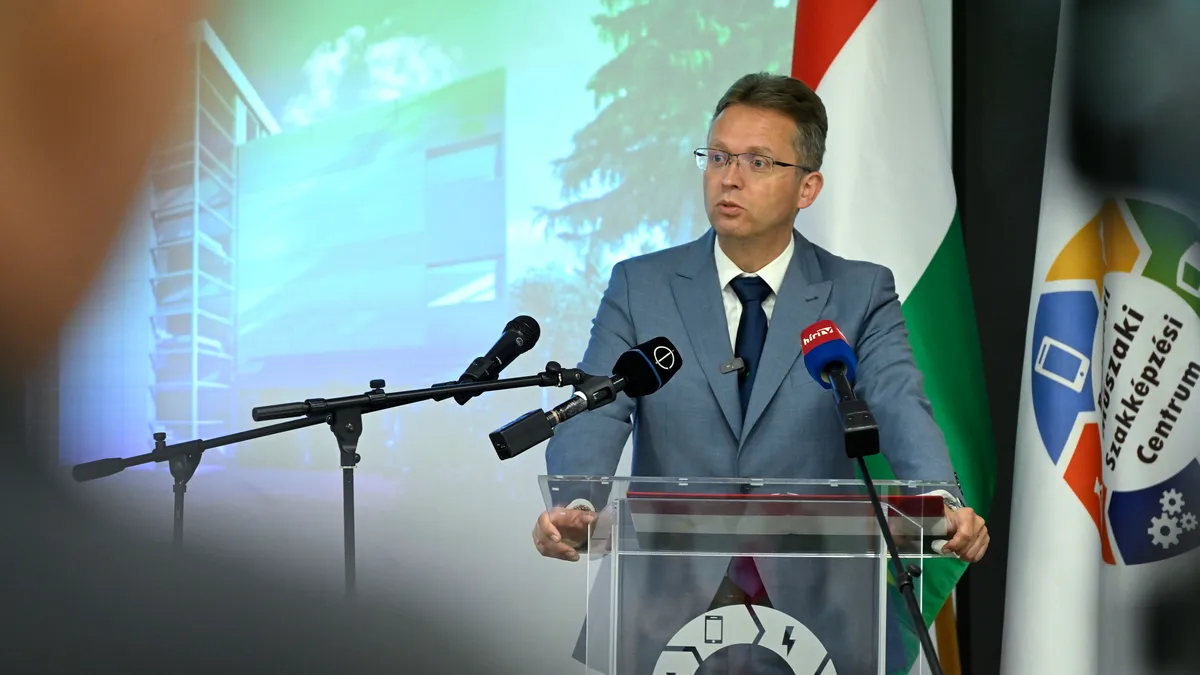 Döntött a kormány: rendkívüli változás jön a minisztériumban