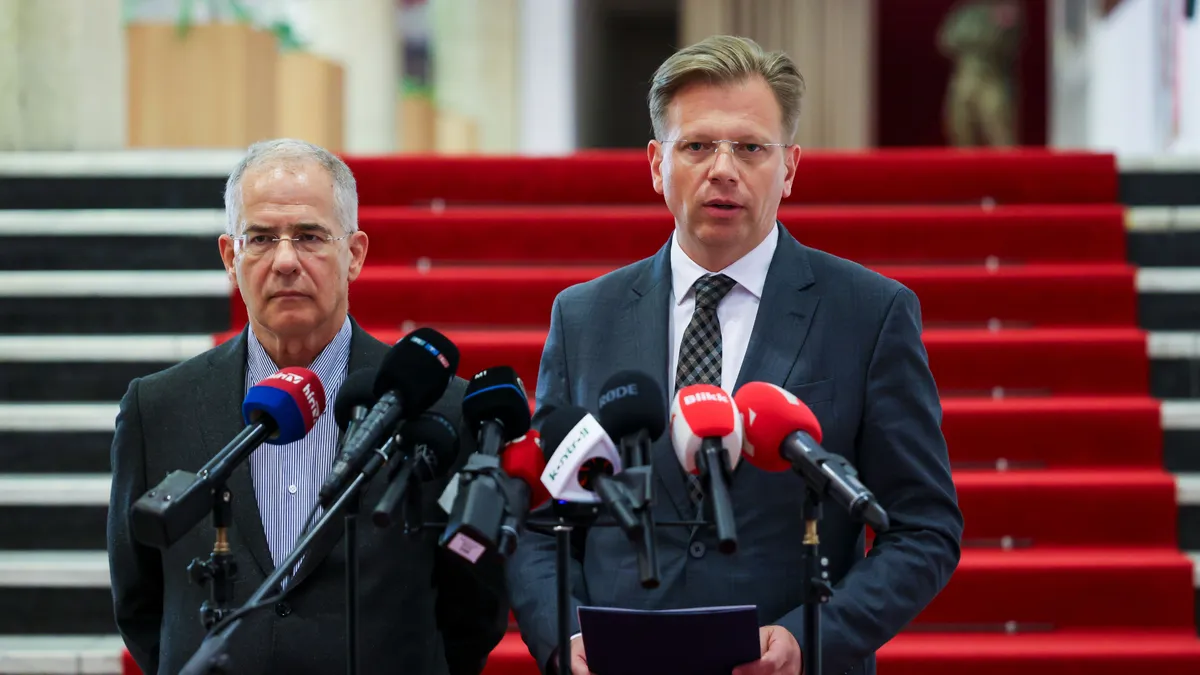 Hangfelvétel bizonyítja: Ruszin-Szendi Romulusz „Szlava Ukrajini”-vel köszönt