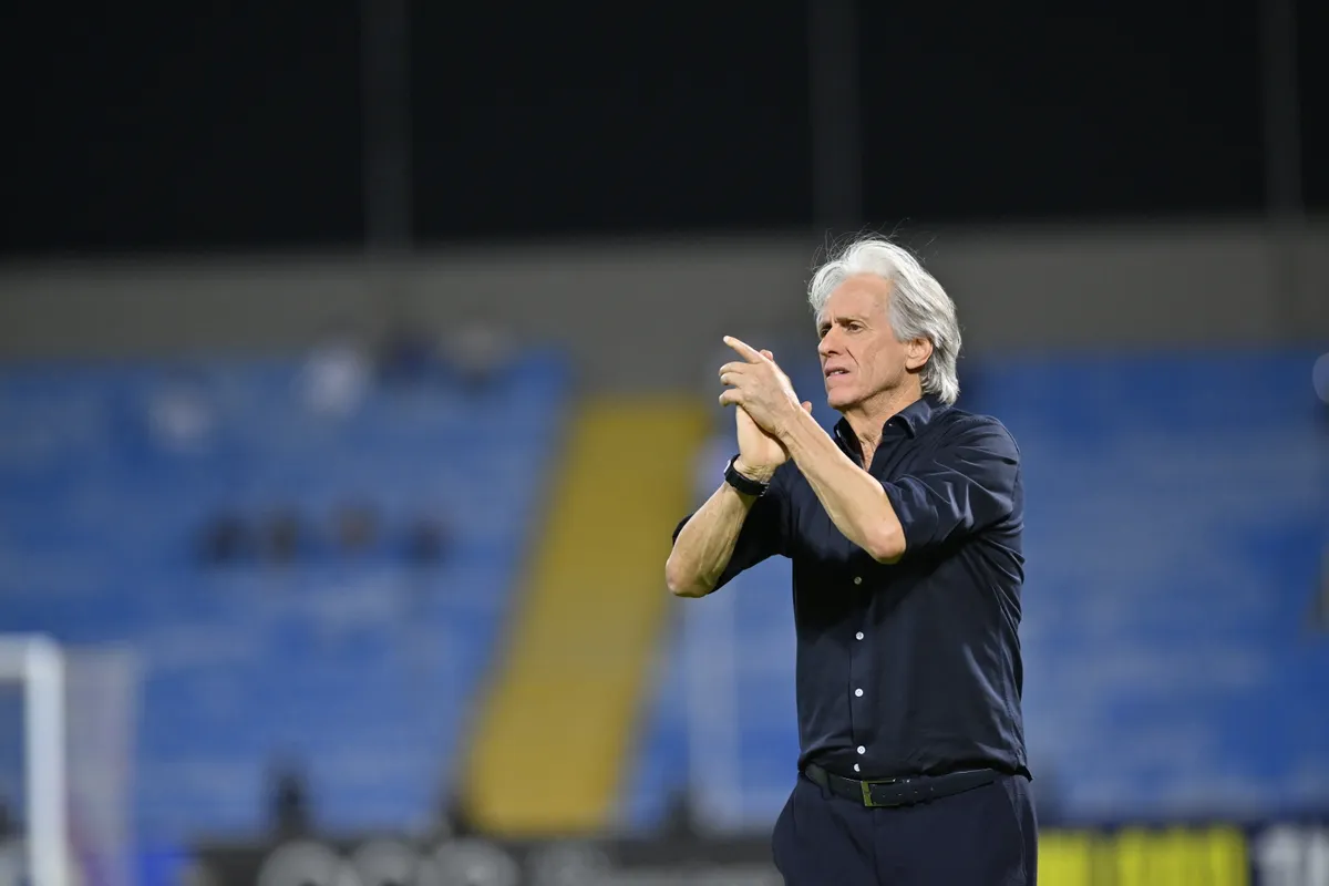 RIYADH, SAUDI ARABIA - OCTOBER 01: Head Coach of Al-Hilal Jorge Jesus gives tactics to his players during the AFC Champions League football match between Al-Shorta and Al-Hilal at Prince Faisal bin Fahd Stadium in Riyadh, Saudi Arabia on October 01, 2024. Mohammed Saad / Anadolu (Photo by Mohammed Saad / Anadolu via AFP), Ronaldo