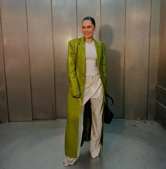 mellrák, Jessie J