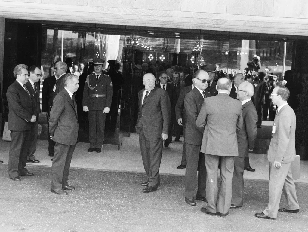 Határhelyzetek a Monarchián belül és az államszocializmus idején