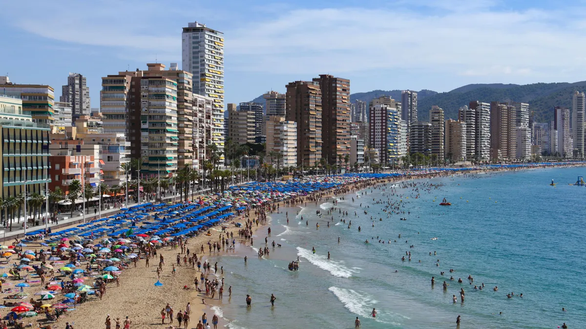 Benidorm, Levante Beach, Európa legtisztább strandja