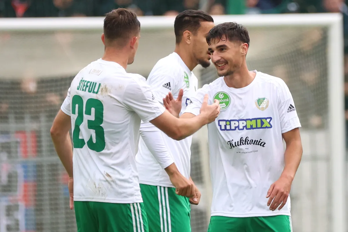 Győr, 2024. október 5.A gólszerző Stefulj Daniel (b) és Gavric Zeljko, a Győr játékosai a labdarúgó OTP Bank Liga 9. fordulójában játszott ETO FC Győr - Fehérvár FC mérkőzésen a győri ETO Stadionban 2024. október 5-én.MTI/Tóth Zsombor