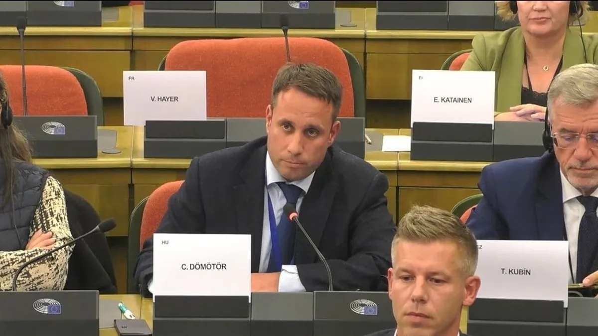 Csúcsra járatott tolerancia Brüsszelben: nem engedték be Dömötör Csabát a gyermekeivel egy helyi étkezdébe