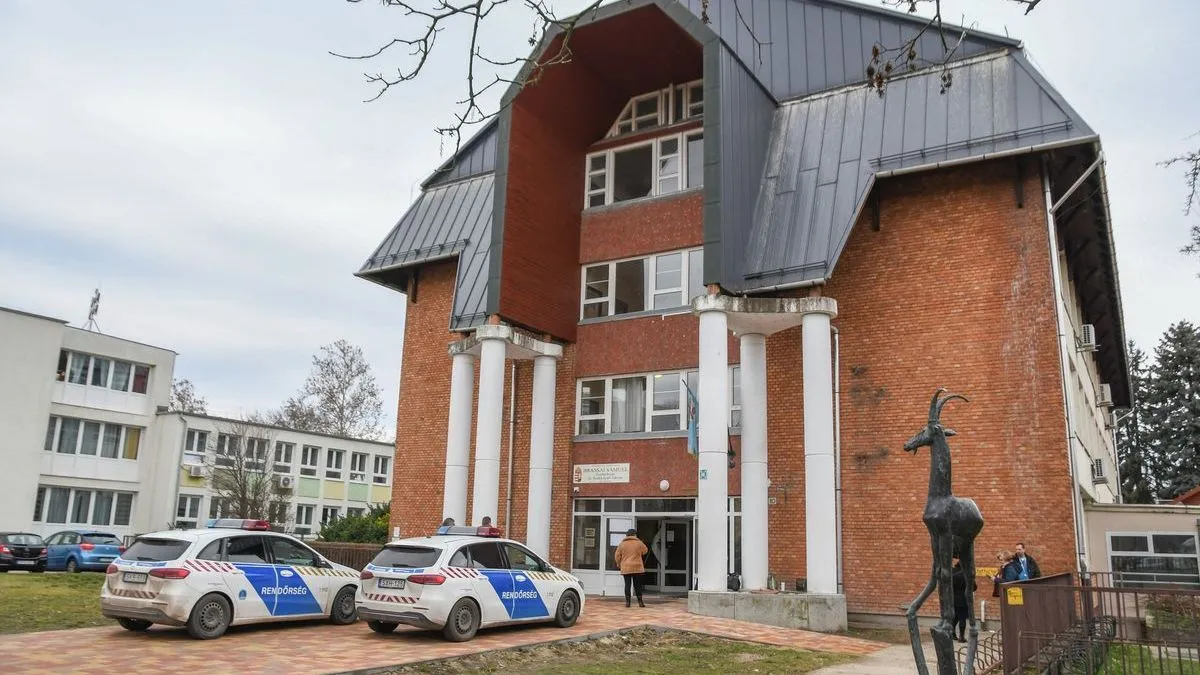 Bombariadó volt három tiszaújvárosi iskolában