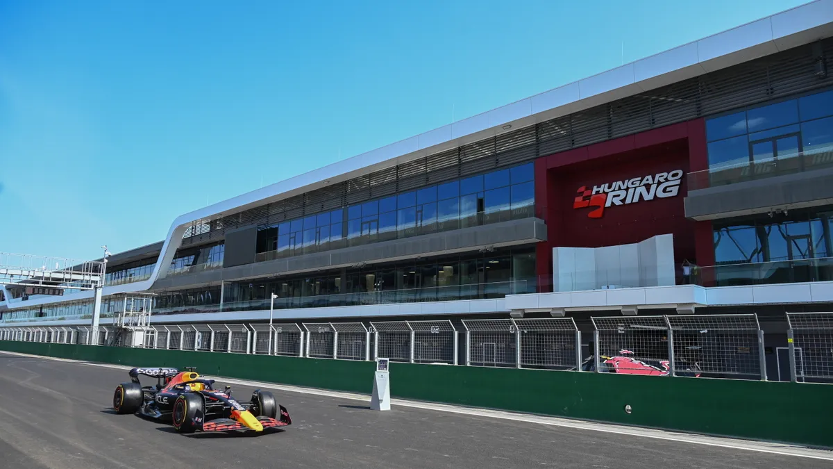 Fantasztikusan néz ki a Hungaroring új főlelátója – videó