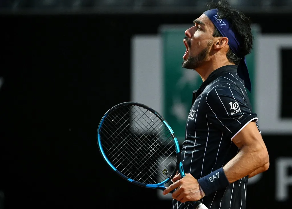 teniszező, Italy's Fabio Fognini reacts during his second round match against Italy's Jannik Sinner at the ATP Rome Open tennis tournament on May 11, 2022 at Foro Italico in Rome. (Photo by Tiziana FABI / AFP)
