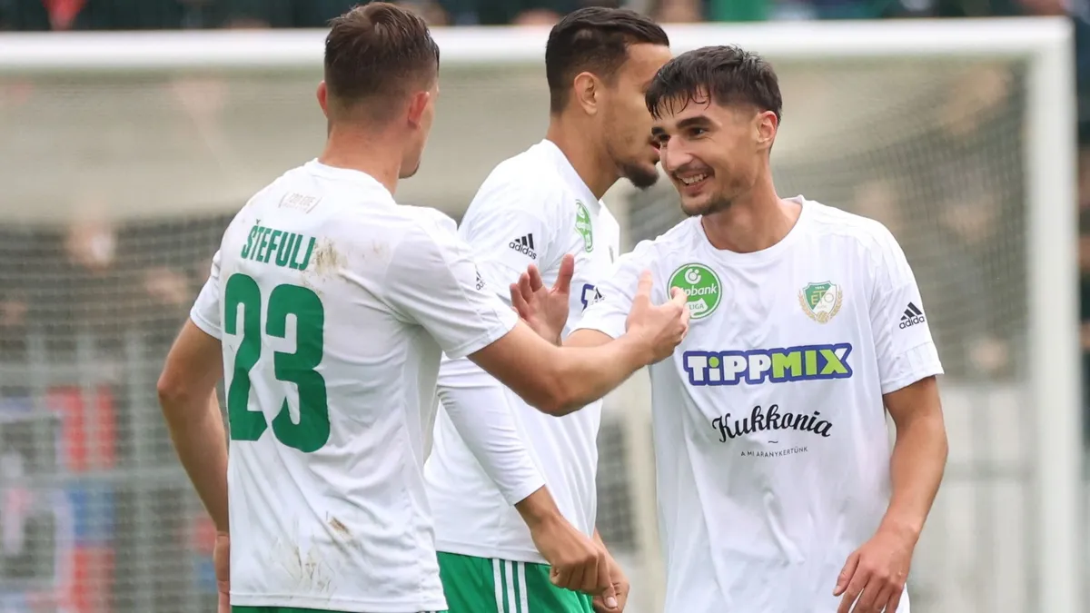 Győr, 2024. október 5.A gólszerző Stefulj Daniel (b) és Gavric Zeljko, a Győr játékosai a labdarúgó OTP Bank Liga 9. fordulójában játszott ETO FC Győr - Fehérvár FC mérkőzésen a győri ETO Stadionban 2024. október 5-én.MTI/Tóth Zsombor