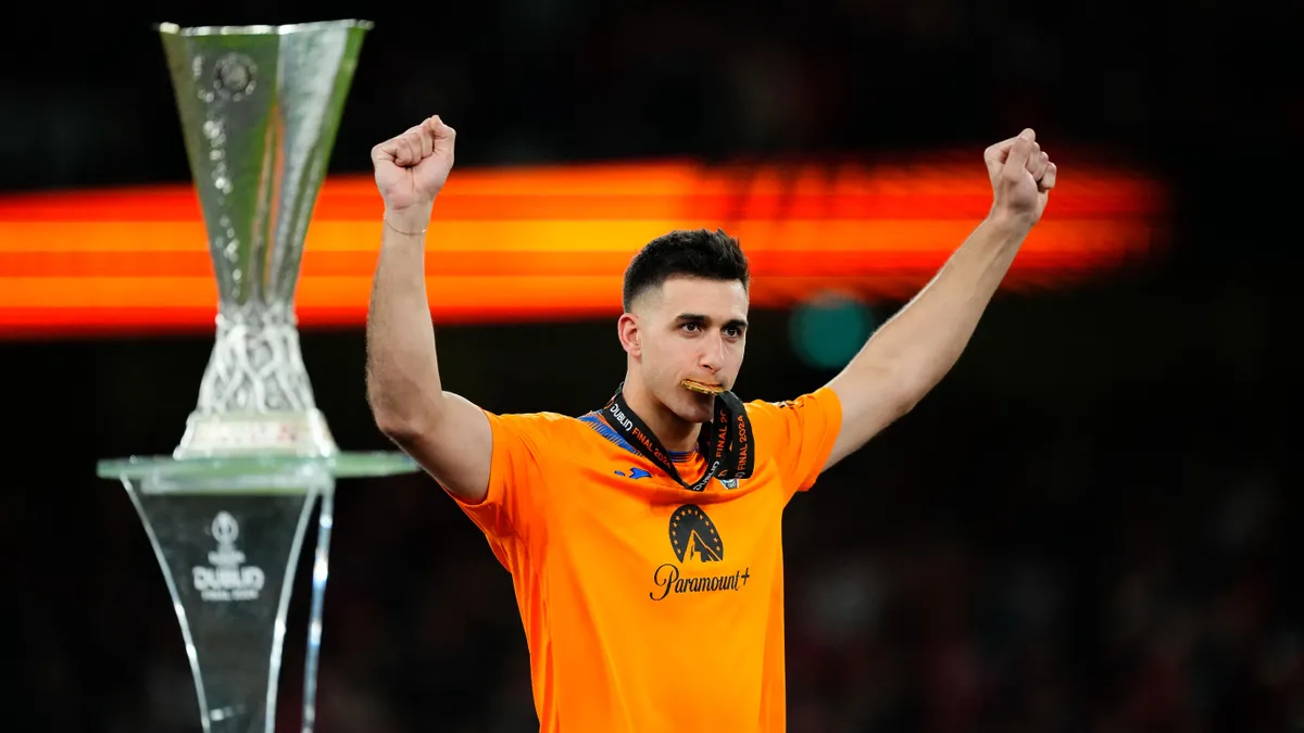 Európa-liga-győztes, Juan Musso goalkeeper of Atalanta and Argentina celebrates victory after the UEFA Europa League 2023/24 final match between Atalanta BC and Bayer 04 Leverkusen at Dublin Arena on May 22, 2024 in Dublin, Ireland. (Photo by Jose Breton/Pics Action/NurPhoto) (Photo by Jose Breton / NurPhoto via AFP)