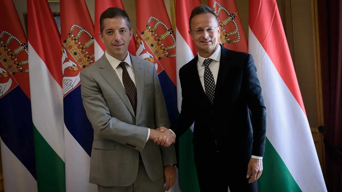 Szijjártó Péter a szerb külügyminiszterrel tárgyalt