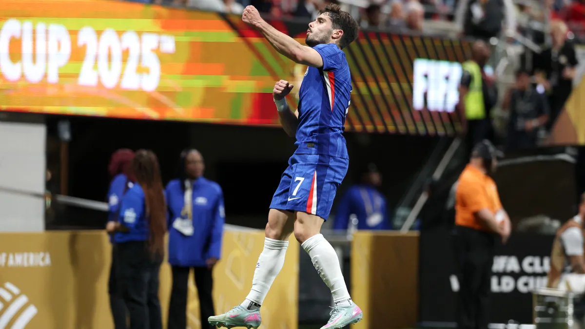 Lenyűgöző testkamerás felvétel: így látta a bíró a Chelsea-sztár gólját – videó
