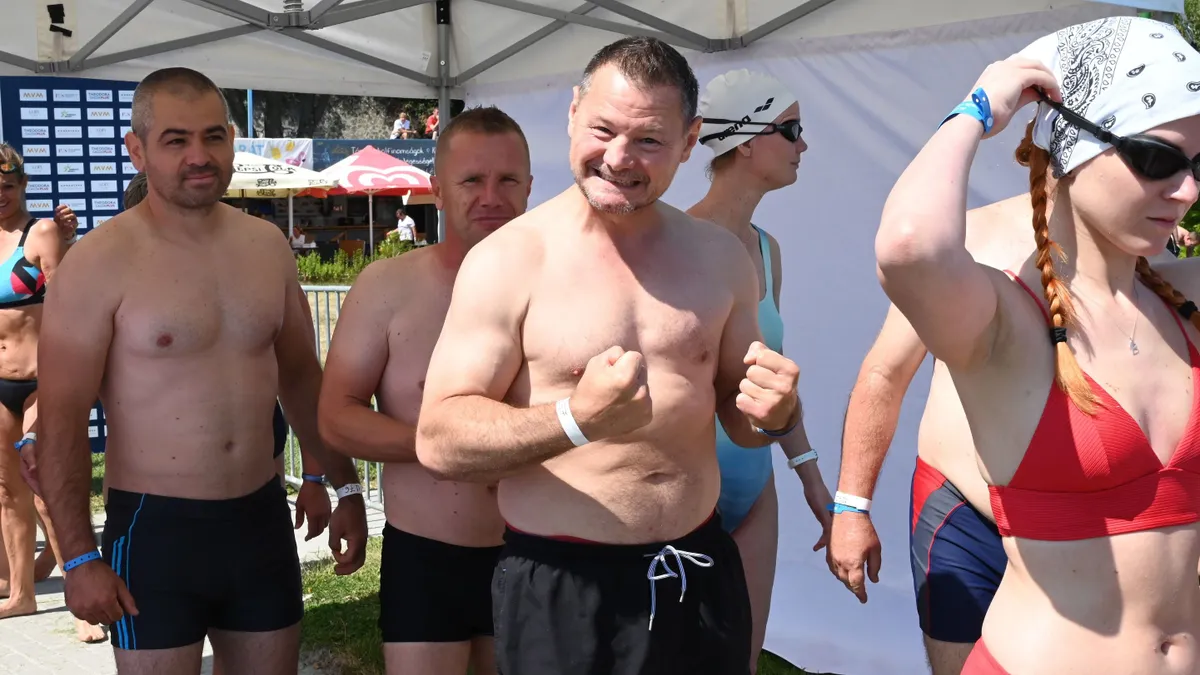 Erdei Zsolt Madár is átúszta a Balatont