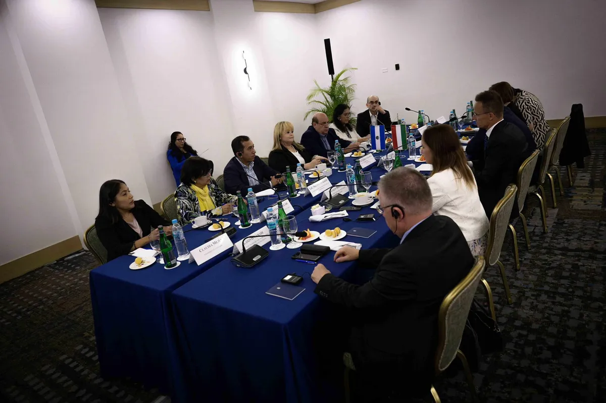 Szijjártó Péter történelmi látogatást tett El Salvadorban