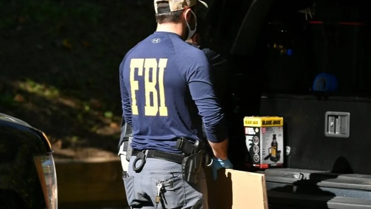Klórbombát akart robbantani, majd mozilátogatókra lövöldözni egy amerikai tinédzser