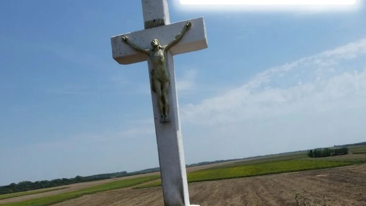 Bánatában felgyújtotta a fegyverneki Jézus Krisztust