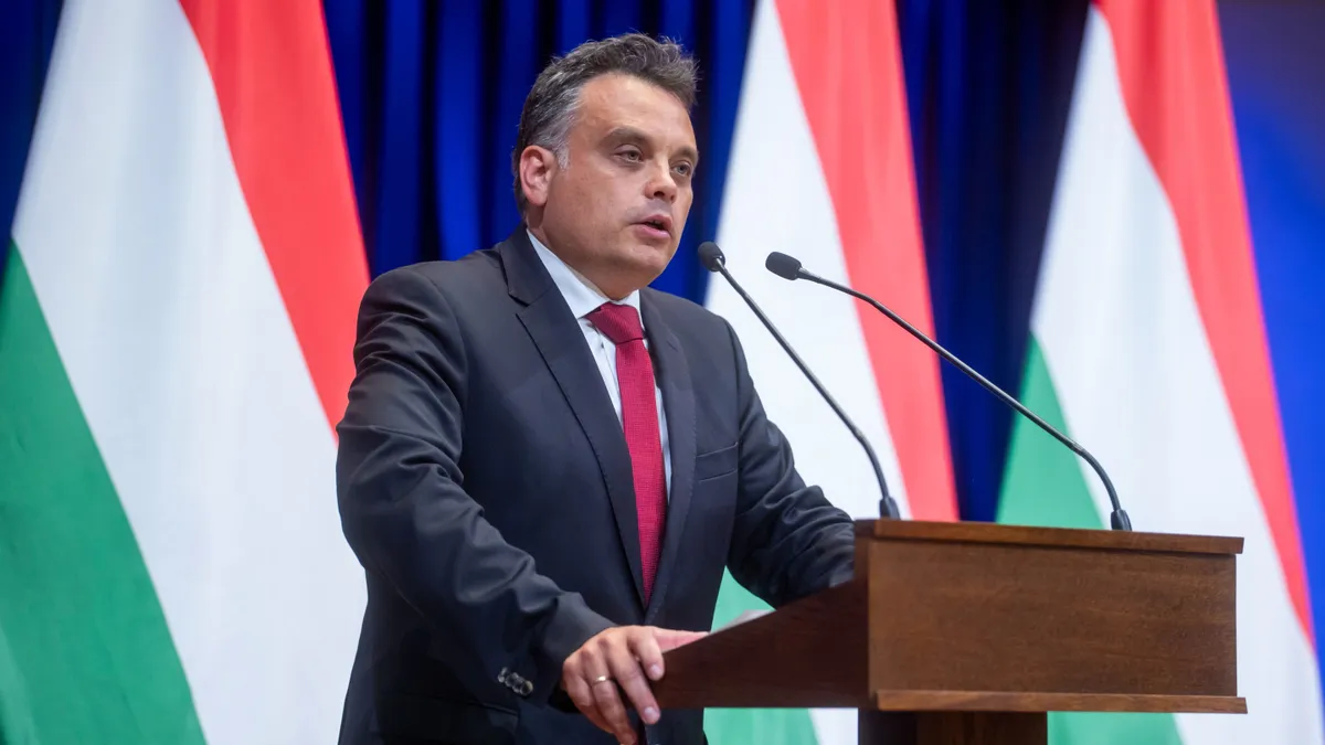 Latorcai Csaba: A kormány a jövőben is segíti a csőd szélére került Budapestet