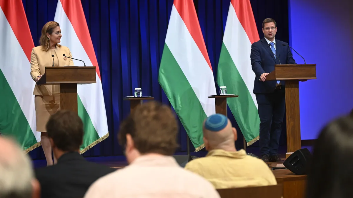 Gulyás Gergely: Magyarország nem enged a brüsszeli nyomásnak