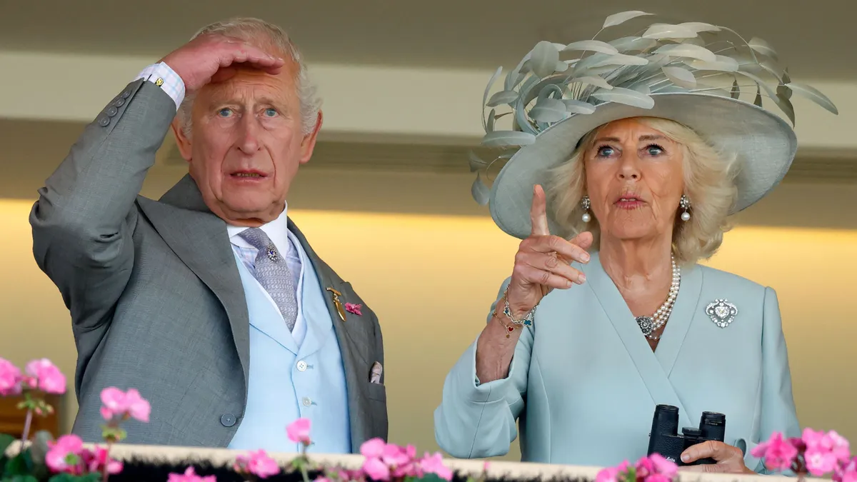 Kalapok, arany és királyi pompa – elstartolt a Royal Ascot, ahol csak a kiváltságosok parádézhatnak