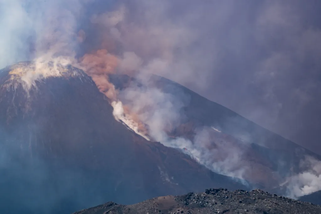 Vulkánkitörés Olaszországban, VulkánkitörésOlaszországban, Etna, Szicília