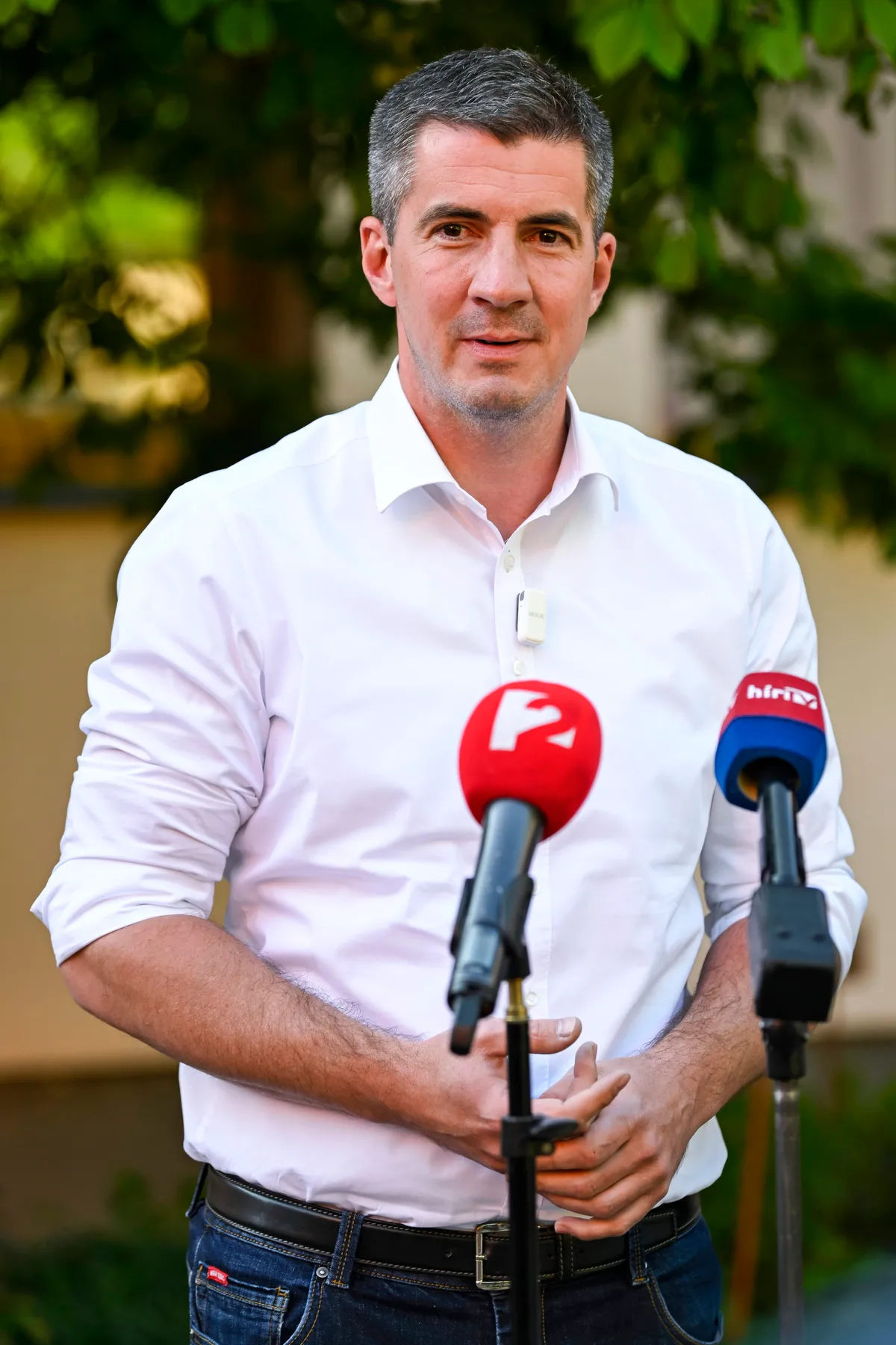 Szob, 2025. április 29.
Kocsis Máté, a Fidesz parlamenti frakcióvezetője sajtótájékoztatót tart a Fidesz és a KDNP országjárása keretében tartott lakossági fórum előtt Szobon 2025. április 29-én.
MTI/Purger Tamás