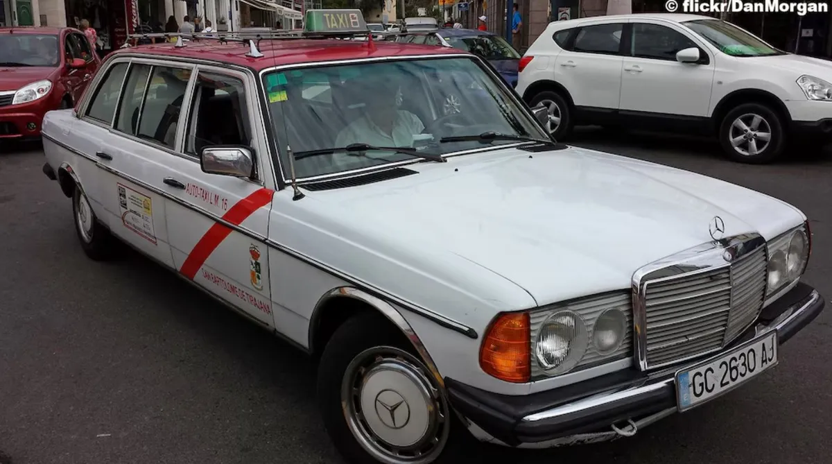 Ez a Mercedes W123 már több mint hétmillió kilométert tett meg – és még mindig naponta fut a kanári-szigeteki utakon.