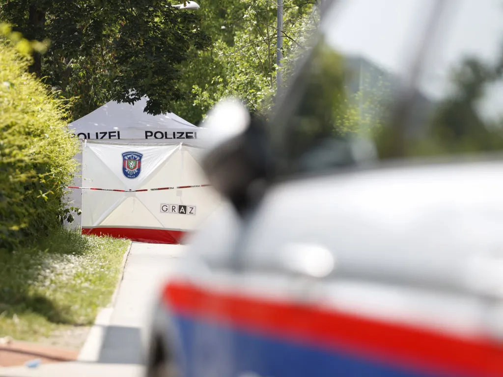 Tíz embert megölt és sokakat megsebesítetett a grazi iskolai támadó, aki a merénylet után öngyilkos lett.