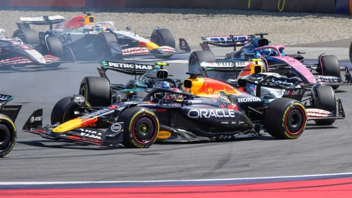 Ekkora büntetést kapott a Verstappennel ütköző Antonelli