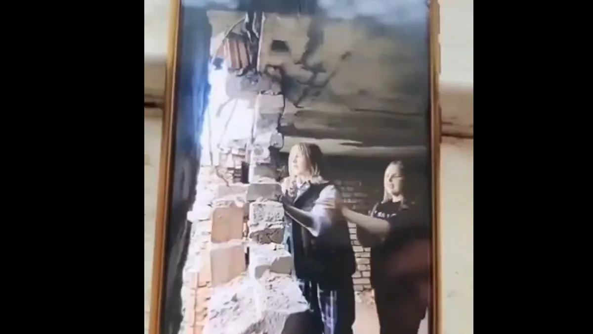 Saját halálát vette videóra két fiatal lány az omladozó épületben – videó