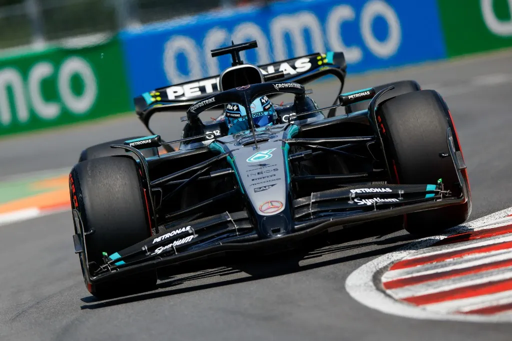 forma-1 MONTREAL, QUEBEC - JUNE 14 : George Russell of Great Britain and Mercedes-AMG Petronas F1 team drives during the third practice session ahead of F1 Grand Prix of Canada at Circuit Gilles Villeneuve in Montreal, Quebec, Canada on June 14, 2025. Mert Alper Dervis / Anadolu (Photo by Mert Alper Dervis / Anadolu via AFP)