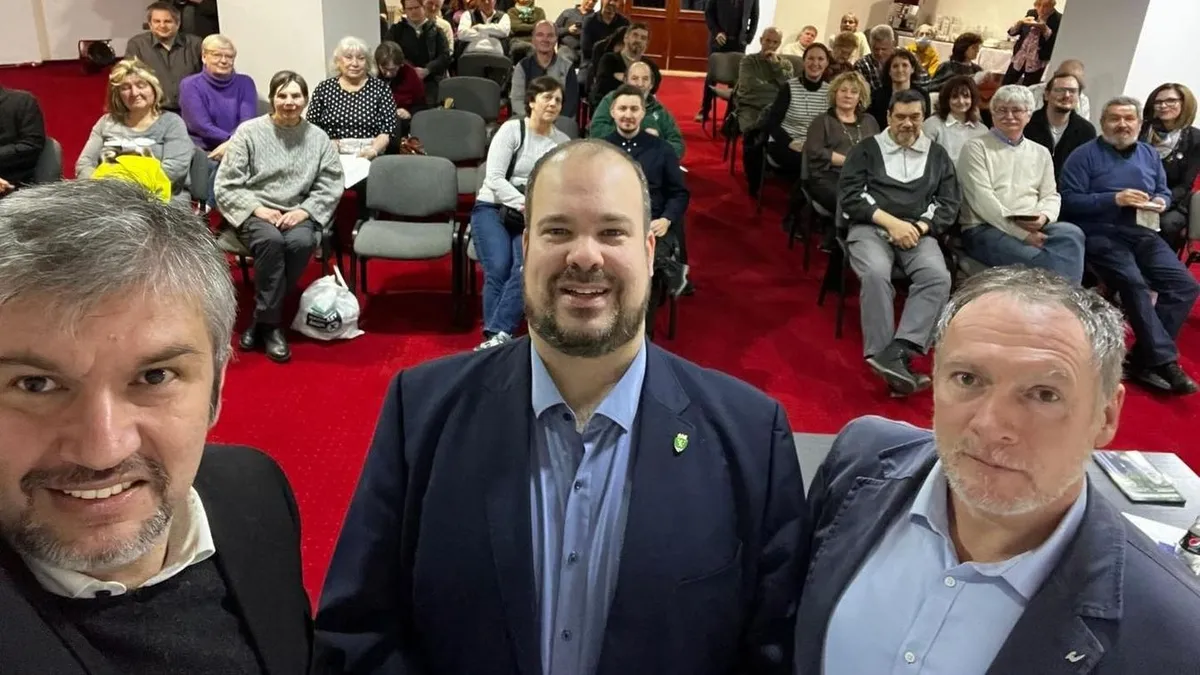 Hadházy Ákos közeli szövetségese a gyerekverő zuglói alpolgármester