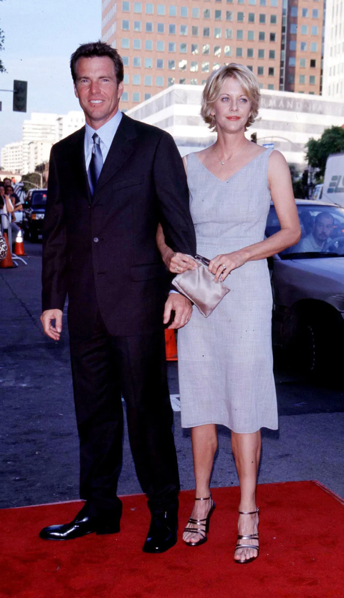 Jul 20, 1998; Los Angeles, CA, USA; DENNIS QUAID American Actor with his wife MEG RYAN American Actress Arriving for the Los Angeles premiere of the new Walt Disney movie 'The Parent Trap'. . (Credit Image: ONS/ZUMAPRESS.com)