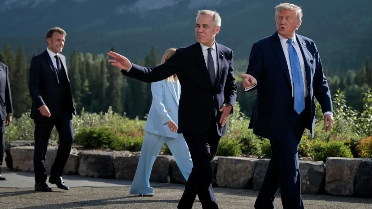 Ezért hagyta ott Trump a G7-csúcsot